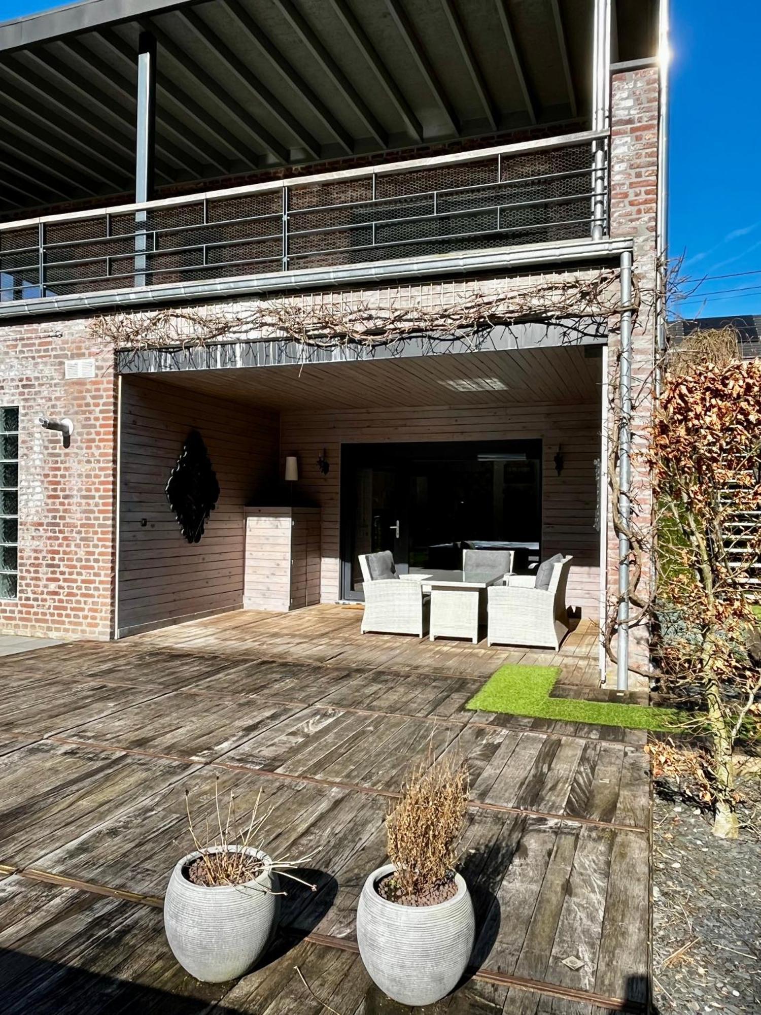 Chez Mailis Apartment Rhisnes Екстериор снимка